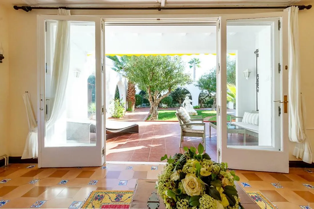 Villa Alicia Sitges 0*,